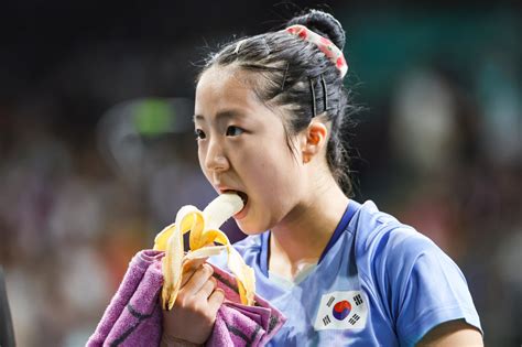 신유빈 스타킹, 패션의 새로운 지평을 열다